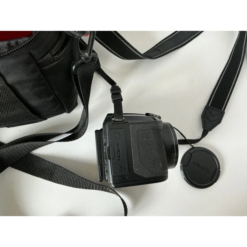 Nikon Coolpix‎ L840 Digital Camera 38x Zoom Black Case Logic Bag Bundle